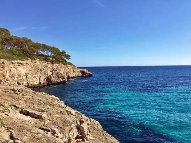 Meeresangeln an der Küste Mallorcas