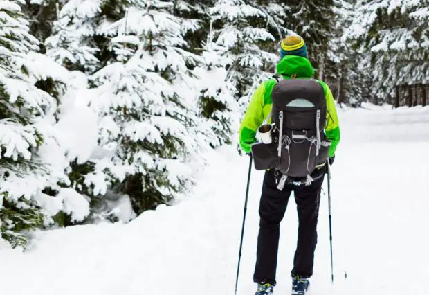 Daunenhose im Winter